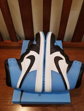 Men's Air Jordan Retro High OG Basketball Sneakers in White, Black & Light Blue